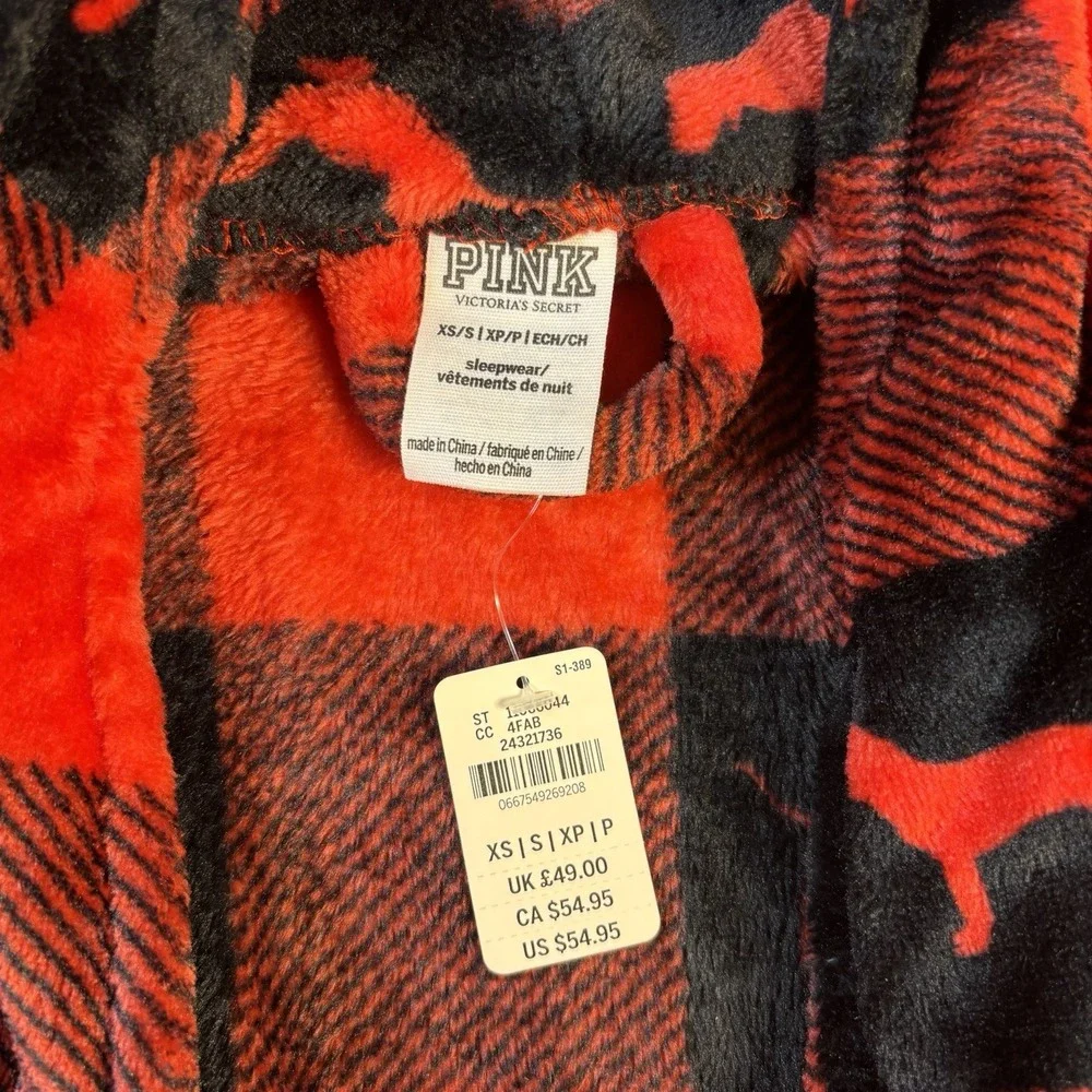 PINK Victoria's Secret Robe Womens XS/S Red Black Buffalo Plaid Logo NWT Cozy